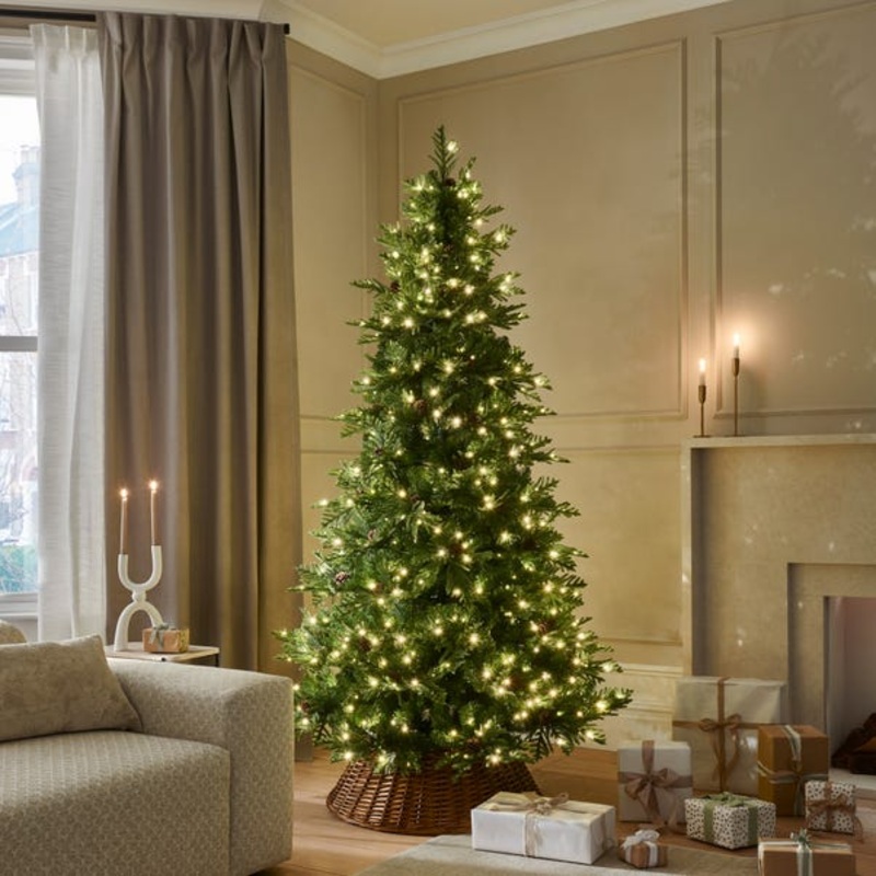 6.5ft Pre-Lit Northern Noble Christmas Tree