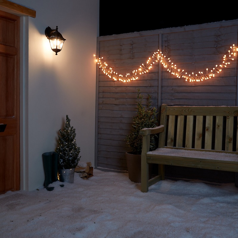 240 Warm white Berry LED Cluster lights With timer & 6m Clear cable