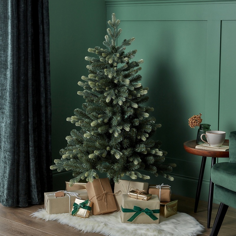 4ft Olber Natural effect Hinged Full Artificial Christmas tree - Green