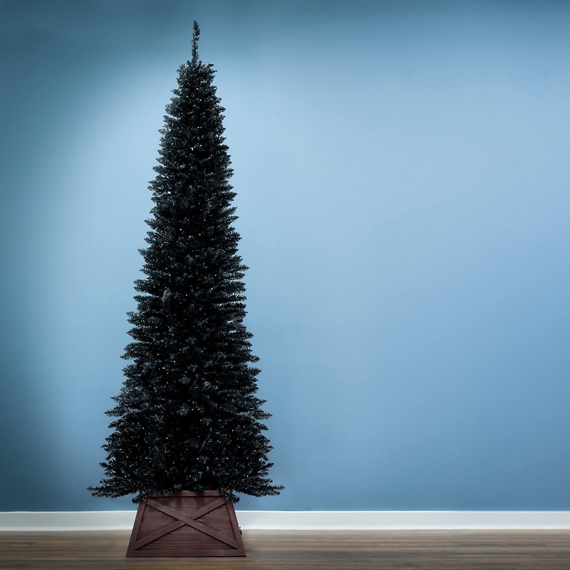 The 7ft Black Italian Pencilimo Tree with hinged branches